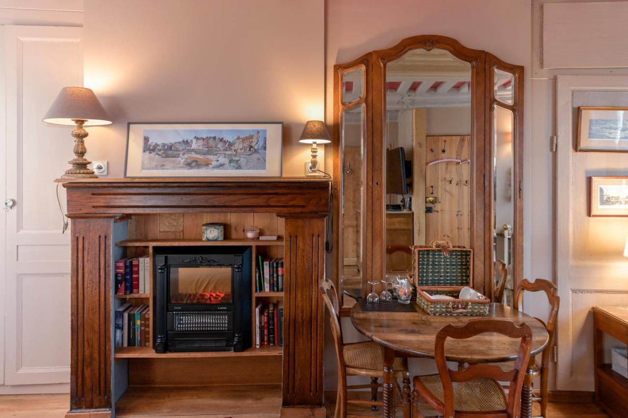 La Maison De Honfleur Luaran gambar